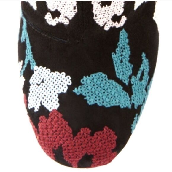 Rebecca Minkoff Bojana Embroidered Black Suede Boots Sz 9.5 - Picture 4 of 15